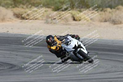 media/Nov-16-2025-Race Pace (Sun) [[8c5fa54630]]/Non Verified Riders (1st 20 Minutes)/2-Turn 10 (1010am)/